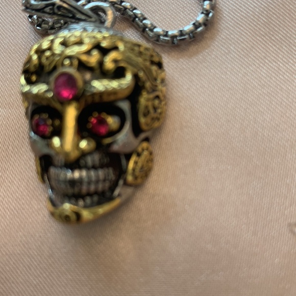 Necklace - Picture 2 of 8